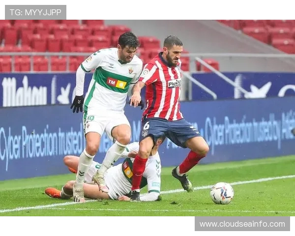 尤文图斯球探亲赴现场考察埃尔切年轻中前卫罗德里戈门多萨表现